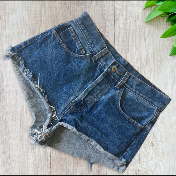 Brandy Melville John Galt Cutoff Denim Shorts - Picture 1 of 4